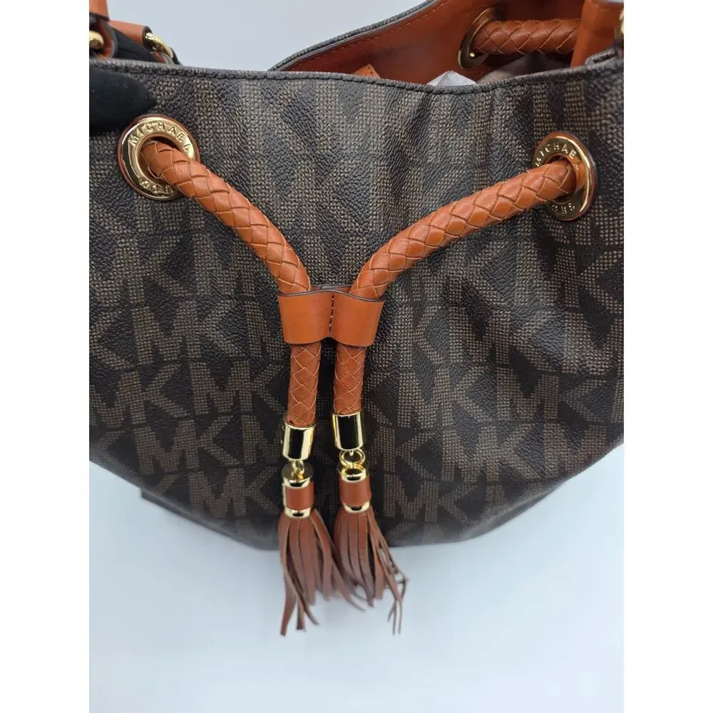 Michael Kors add effortless